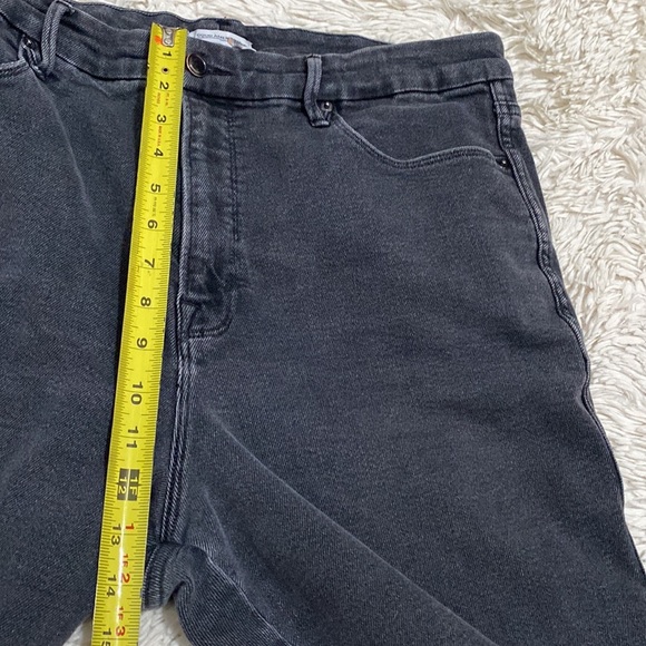 Good American Good Curve Black Jeans Frayed hem sz 18 36 - Picture 5 of 12